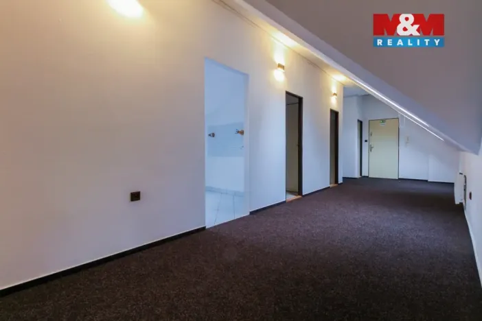 Pronájem kanceláře, Jeseník, nám. Svobody, 40 m2