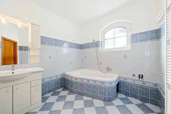 Prodej rodinného domu, Malá Hraštice, 317 m2