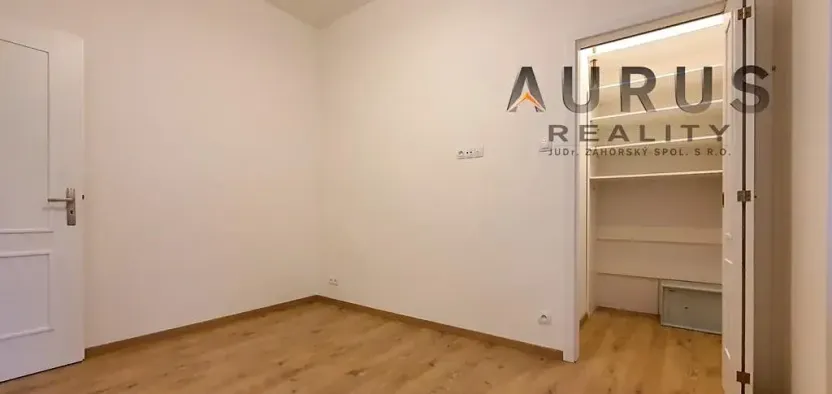 Pronájem bytu 3+kk, Praha - Nusle, Mojmírova, 74 m2