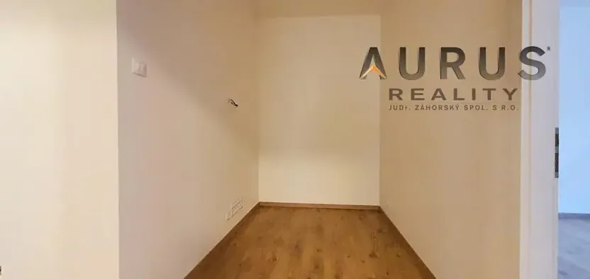 Pronájem bytu 3+kk, Praha - Nusle, Mojmírova, 74 m2