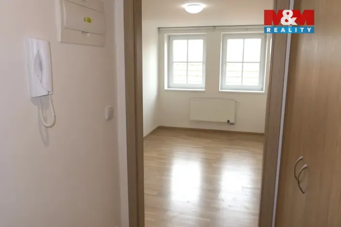 Pronájem bytu 1+kk, Beroun - Beroun-Centrum, Palackého, 38 m2