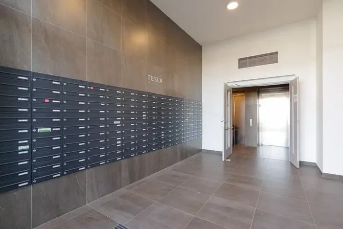 Pronájem bytu 1+kk, Praha - Hloubětín, Poděbradská, 32 m2