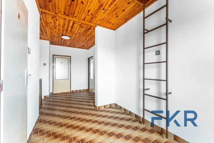 Prodej rodinného domu, Mlečice, 234 m2