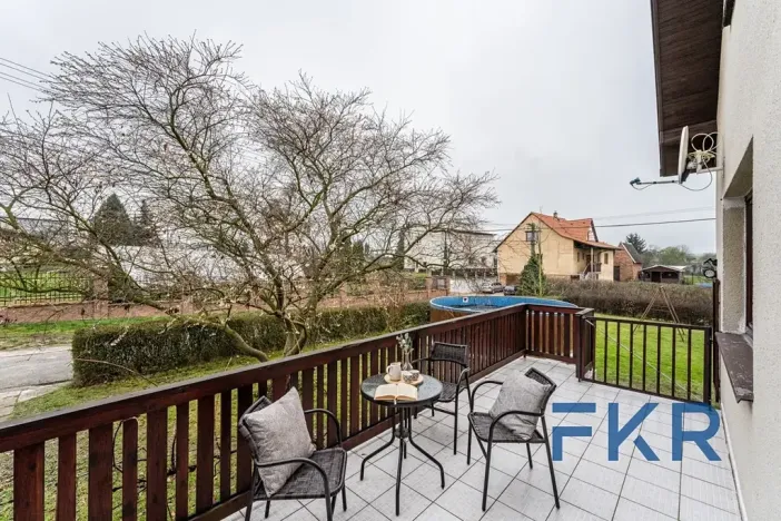 Prodej rodinného domu, Mlečice, 234 m2