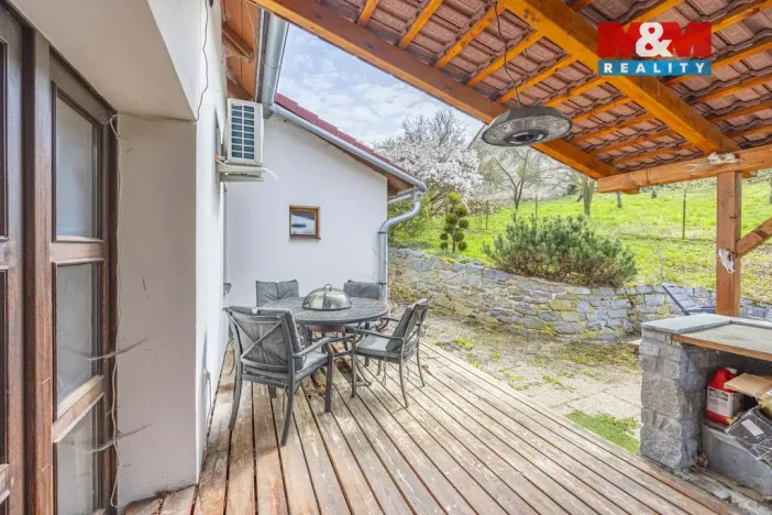 Prodej rodinného domu, Nedrahovice - Radeč, 250 m2