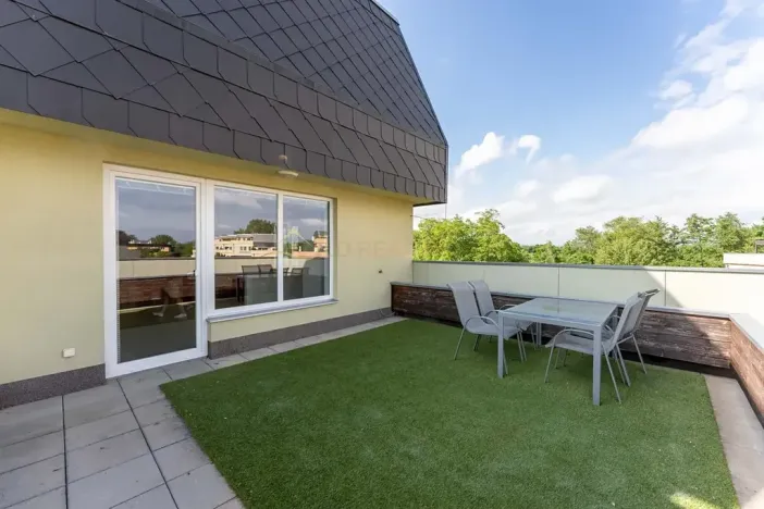 Pronájem bytu 3+kk, Olomouc, Jarmily Glazarové, 75 m2