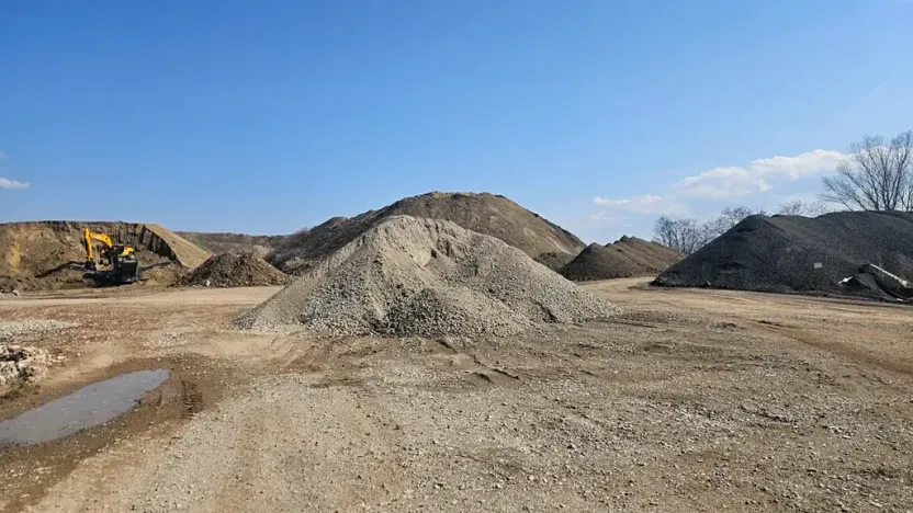 Dražba pozemku, Brno, 47267 m2