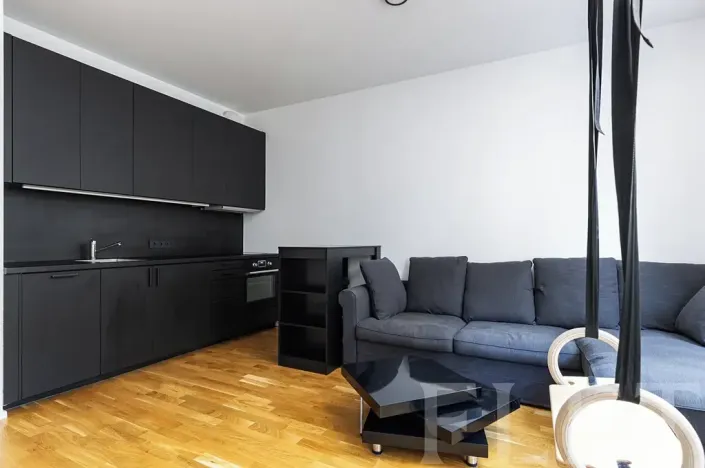 Pronájem bytu 1+kk, Praha - Smíchov, Grafická, 30 m2