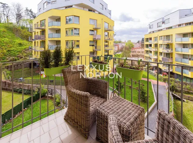 Pronájem bytu 4+kk, Praha - Žižkov, Jeseniova, 116 m2