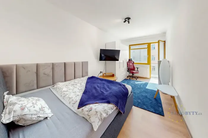 Pronájem bytu 4+kk, Praha - Podolí, Podolská, 133 m2