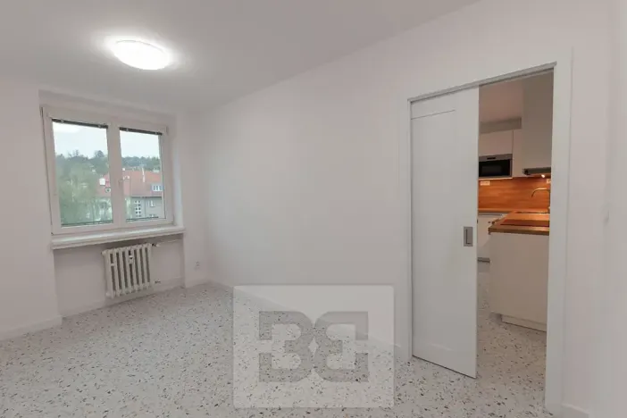 Pronájem bytu 2+kk, Praha - Dejvice, náměstí Bořislavka, 39 m2