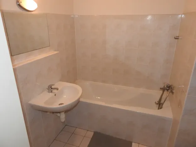 Pronájem bytu 1+kk, Praha - Záběhlice, Mattioliho, 28 m2