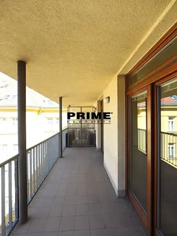 Pronájem kanceláře, Praha - Smíchov, Štefánikova, 147 m2