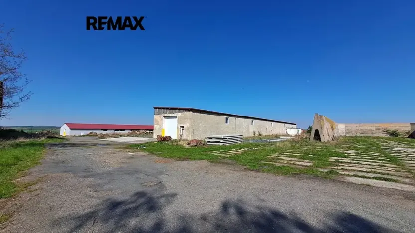 Prodej skladu, Dolní Chvatliny, 3690 m2