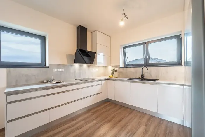 Prodej rodinného domu, Kornatice, 270 m2