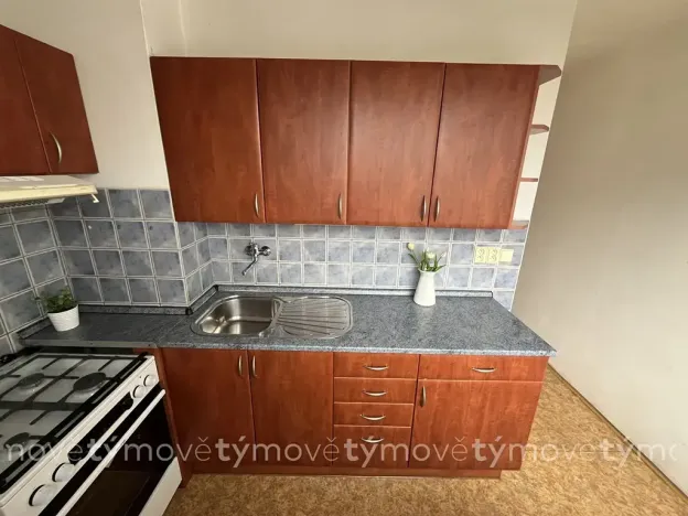 Prodej bytu 3+1, Pardubice, Brožíkova, 59 m2