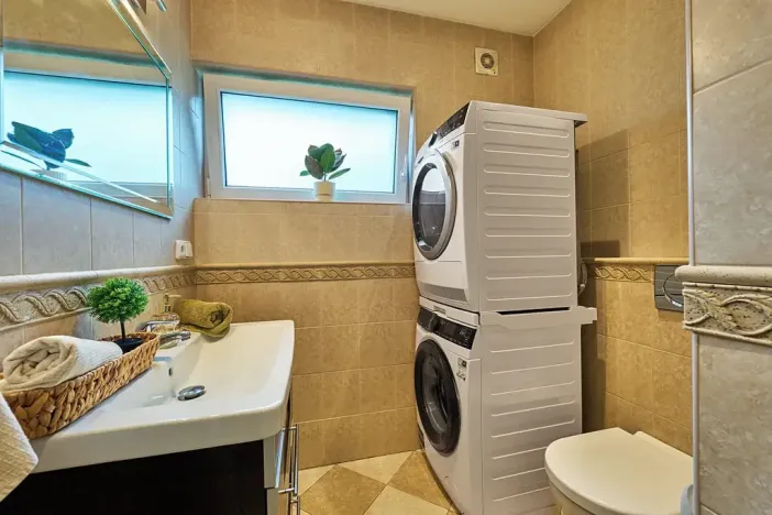 Prodej rodinného domu, Svémyslice, Sluncová, 155 m2