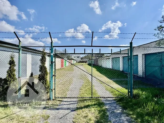 Pronájem garáže, Mladá Boleslav, Nádražní, 19 m2