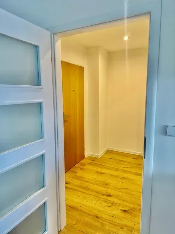 Pronájem bytu 2+kk, Praha - Vršovice, Baškirská, 34 m2