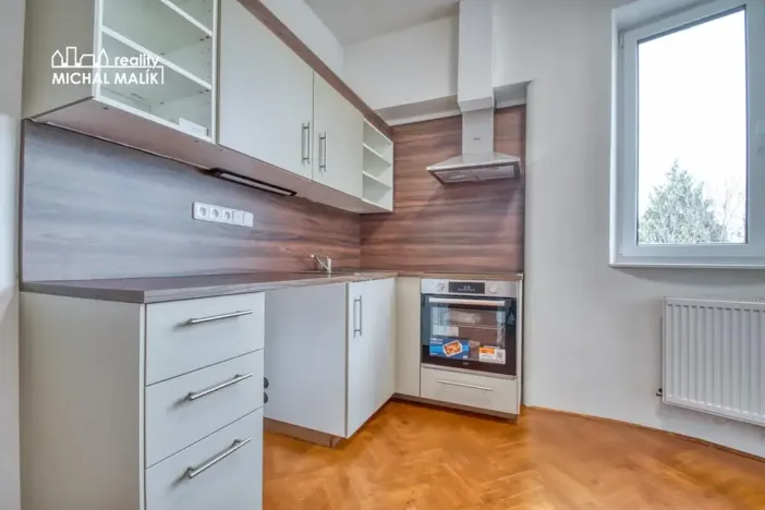 Pronájem bytu 1+1, Hranice, Kropáčova, 58 m2