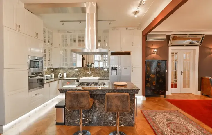 Pronájem bytu 4+1, Praha - Nové Město, Na hrobci, 180 m2