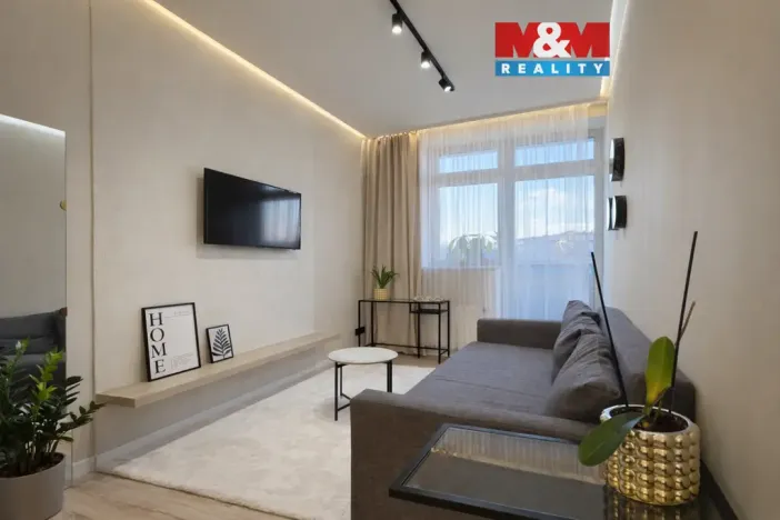 Prodej bytu 2+kk, Praha - Libeň, Českomoravská, 49 m2