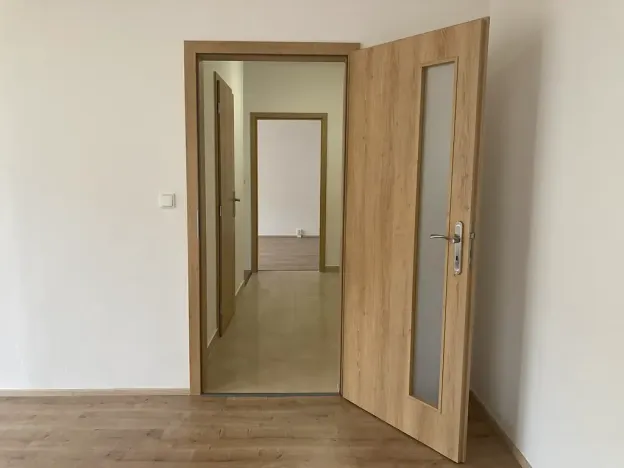 Pronájem bytu 2+1, Chomutov, Holešická, 62 m2