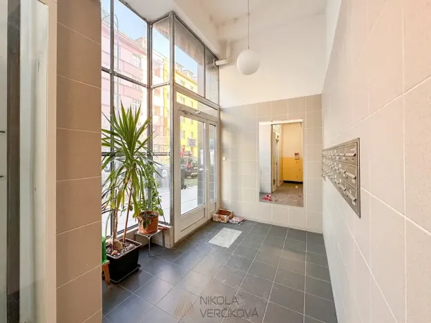 Pronájem bytu 2+kk, Brno, Burešova, 53 m2