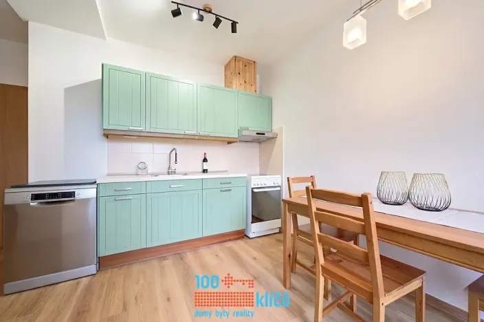 Prodej bytu 1+1, Praha - Modřany, Vorařská, 37 m2