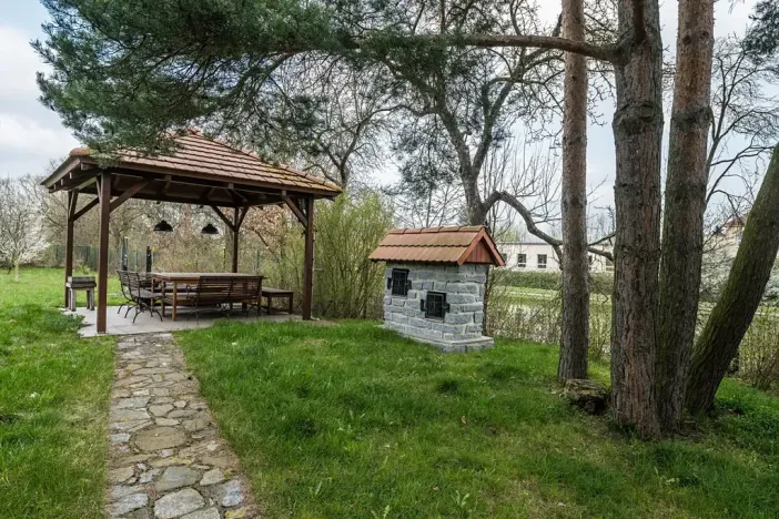 Prodej rodinného domu, Lety, 550 m2