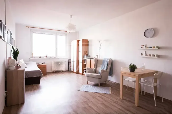 Pronájem bytu 1+kk, Hradec Králové, třída Edvarda Beneše, 32 m2