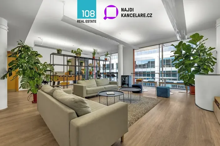 Pronájem kanceláře, Praha - Karlín, Křižíkova, 415 m2