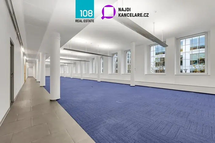 Pronájem kanceláře, Praha - Karlín, Křižíkova, 546 m2
