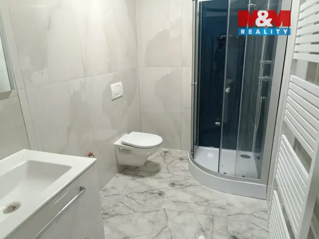 Pronájem bytu 3+kk, Bělá pod Bezdězem, Masarykovo náměstí, 80 m2