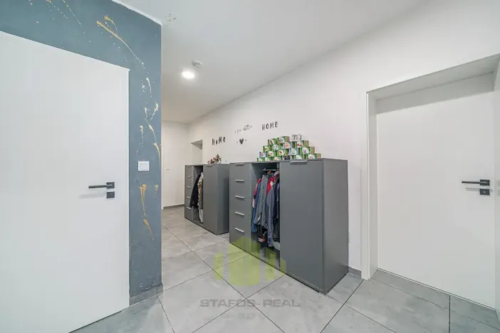 Prodej rodinného domu, Ústín, 128 m2