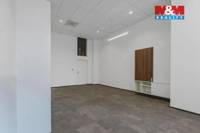 Pronájem kanceláře, Klatovy - Klatovy I, nám. Míru, 396 m2