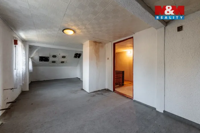 Prodej rodinného domu, Horní Blatná, Bezručova, 250 m2