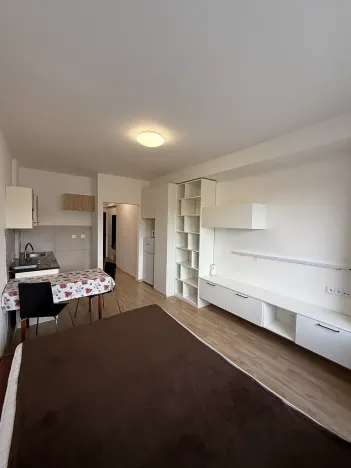 Pronájem bytu 1+kk, Praha - Jinonice, Peroutkova, 26 m2