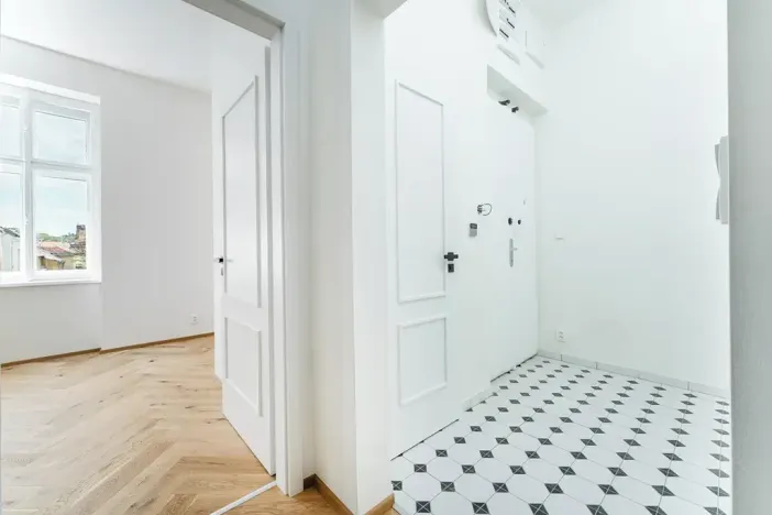 Prodej bytu 2+kk, Praha - Smíchov, Hořejší nábřeží, 47 m2