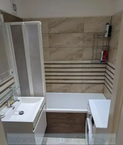 Pronájem pokoje, Brno, Bzenecká, 13 m2