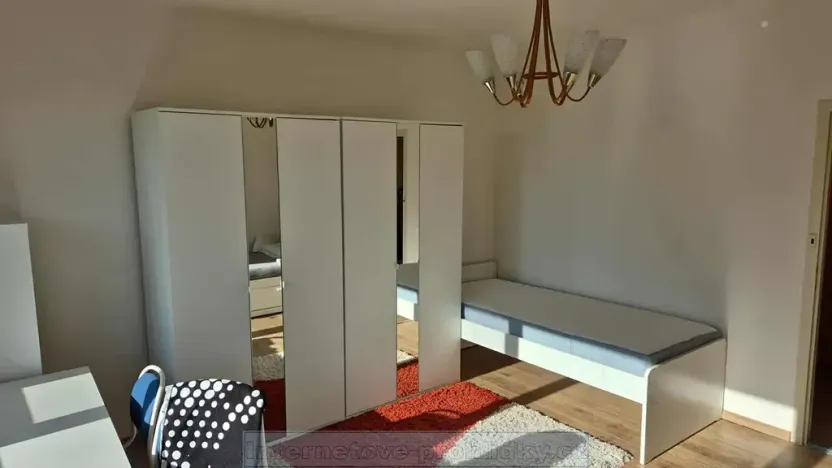 Pronájem pokoje, Brno, Vedlejší, 30 m2