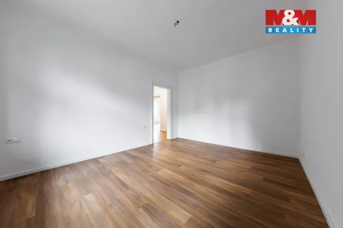Prodej bytu 3+1, Karlovy Vary - Drahovice, Americká, 92 m2