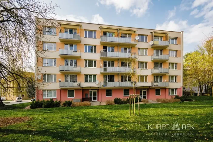 Pronájem bytu 2+1, Jindřichův Hradec, sídliště U Nádraží, 49 m2