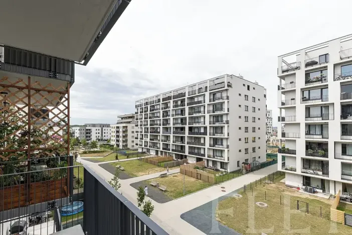 Pronájem bytu 1+kk, Praha - Vysočany, Smržových, 31 m2