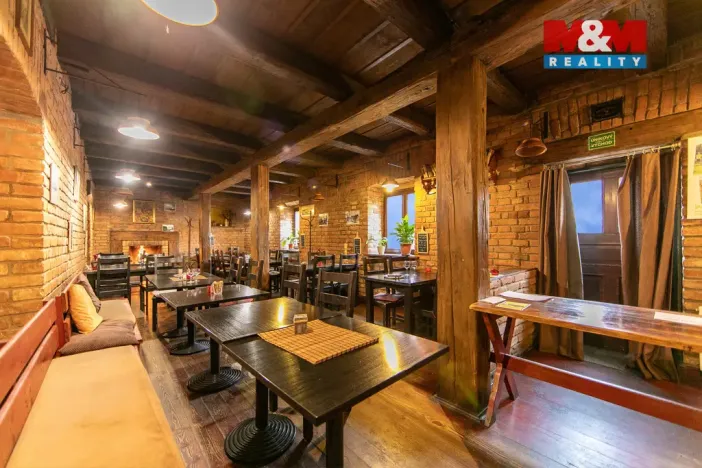 Pronájem restaurace, Praha - Ďáblice, Konětopská, 240 m2