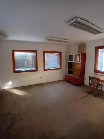 Pronájem skladu, Znojmo, Dobšická, 200 m2