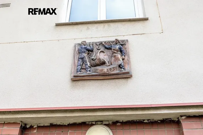 Prodej bytu 2+1, Praha - Dejvice, Na viničních horách, 58 m2