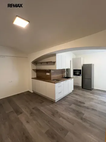 Pronájem bytu 1+kk, Praha - Nusle, Oldřichova, 28 m2