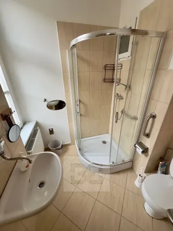 Pronájem bytu 2+kk, Praha - Malá Strana, 38 m2