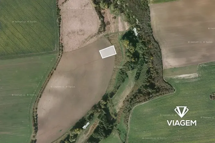 Prodej podílu pole, Břežany II, 1061 m2